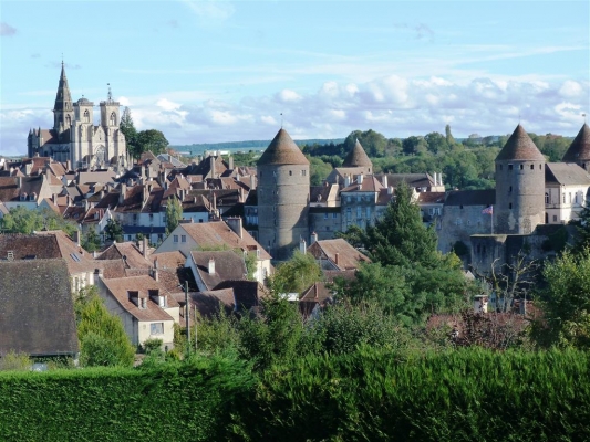 4.4 Semur-en-Auxois - P1090323 (Medium).JPG