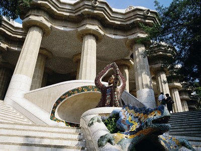 פארק גואל. צילום: Turisme de Barcelona/Espai d'Imatge