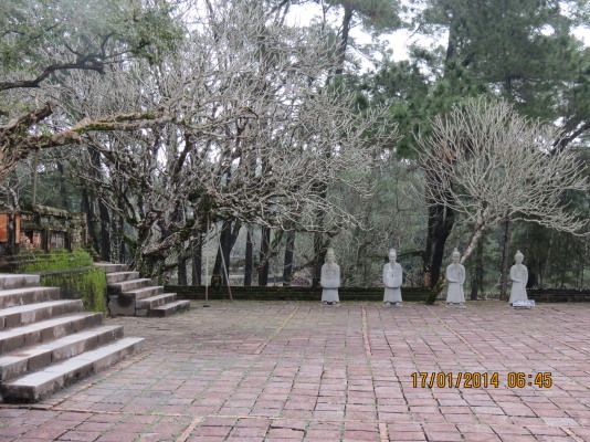קבר TU DUC TOMB