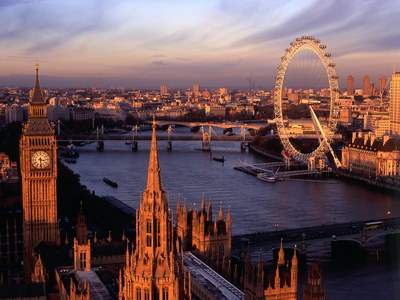 לונדון בלילה - McCormick-McAdam - visitlondonimages