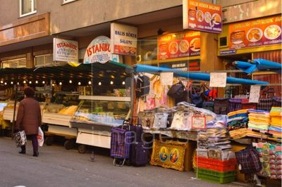 Brunnenmarkt-market-Josefstadt-Vienna-Austria.jpg