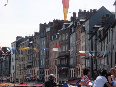 רחוב בעיירה אונפלר (Honfleur)