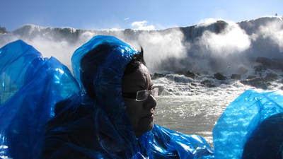 IMG_2078: שיט ב-Maid of the Mist -; ליד המפלים האמריקאים