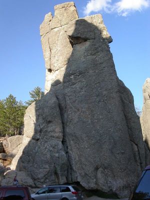 Needle מקרוב