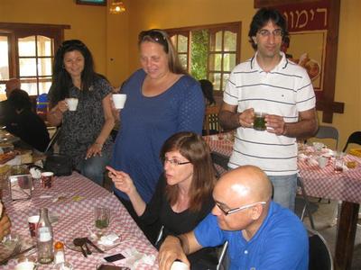 פגישה אצל רימונה