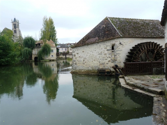 3.1 Moret-sur-Loing - P1090216 (Medium).JPG