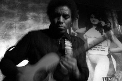 dani_robinson at u maleho glena prague_by VLASTA BICAKOVA