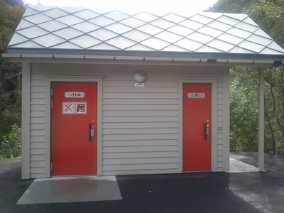 2011-08-25 12.06.43.jpg