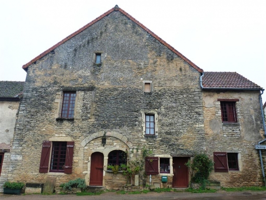 5.3 Chateauneuf-en-Auxois - P1090374 (Medium).JPG