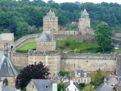 12.1 Fougeres - P1040855.JPG