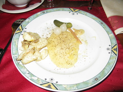 SWITZERLANDS GOURMET HAVEN- FAMED RACLETTE.JPG