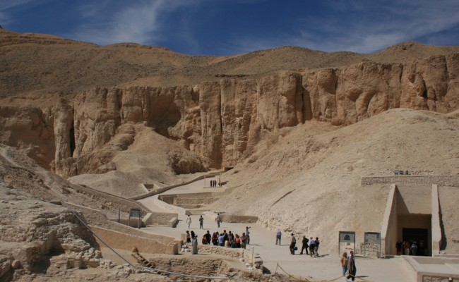 קברי המלכים בעמק. צילום: Flickr/Supermac1961