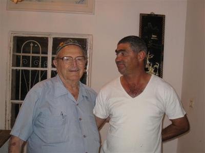 עם בעל המסעדה, אדם מיוחד וידידותי