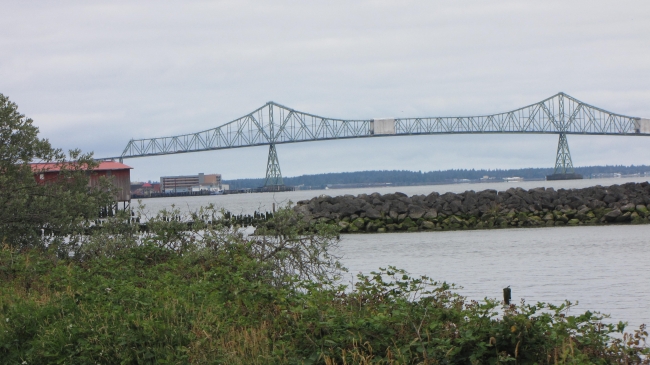 IMG_3128 -; קטע קצר מהגשר הארוך מאוד, Astoria-Megler Bridge, מעל ל-Columbia River אל Astoria, OR