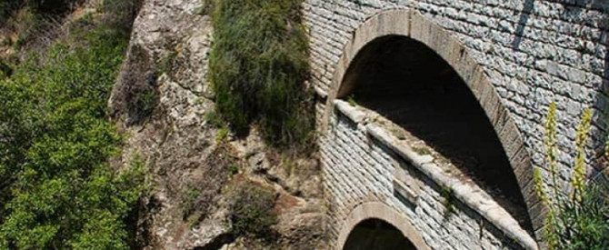 תמונה מייצגת עבור הפוסט: קפריסין, טיולים לכפר טרימיקליני,  לגשר דיפלוגיורו, הגשר הוונציאני הכפול של קפריסין Diplogefiro Bridge, Trimiklini villag