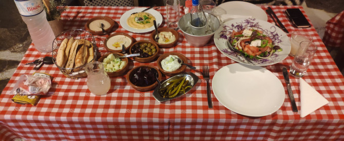 אלונה פאפוס מתוך הטיפ של לירן123456 - למטייל