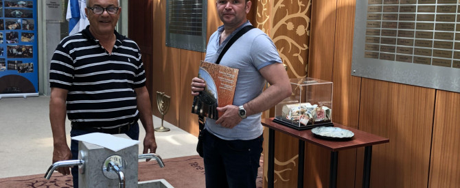 המדריך דניאל וול מתוך הטיפ של Hana_3705173 - למטייל