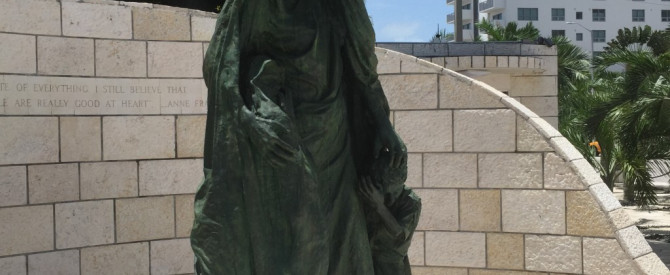 אנדרטת השואה מיאמי ביץ' מתוך הטיפ של עומר  עומר - למטייל