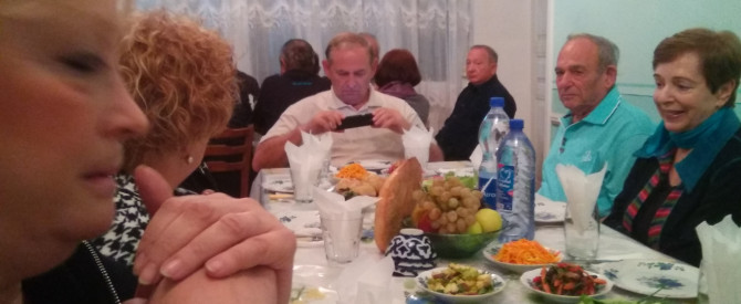 החצר של נינה בסמרקנד