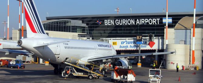 הקץ לעוקצי המוניות מנתב"ג? רש״ת מפרסמת מכרזת להפעלת מוניות מנתב״ג