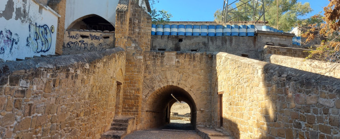 Inside the Buffer Zone מתוך הטיפ של Israelpathsandpeople - למטייל