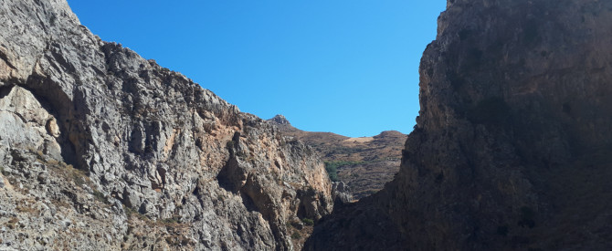 Kourtaliotiko Gorge מתוך הטיפ של קליינר - למטייל