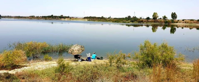 תמונה מייצגת עבור הפוסט: קפריסין, סכר ואגם אכנה ליד הכפר אכנה, מחוז לרנקה Achna Dam, Larnaca district