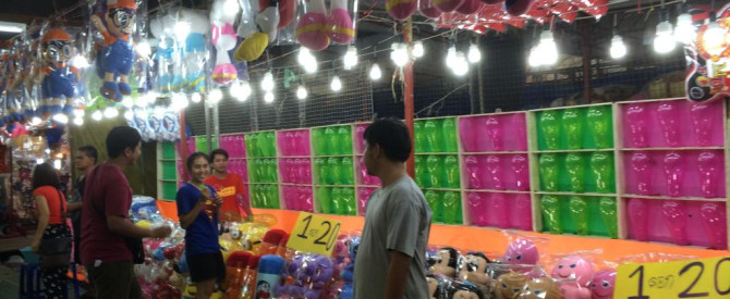 שוק הלילה באובון רצ'טאני מתוך הטיפ של עומר  עומר - למטייל
