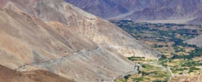 היציאה מ-לה בדרך למנאליתמונה ממוזערת מייצגת עבור: 