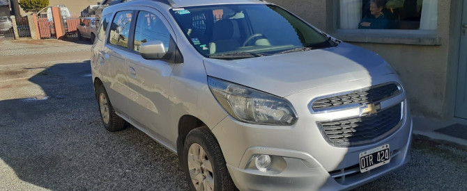 נהגת מונית מקסימה בשם LUCIA מתוך הטיפ של 9026989ni - למטייל