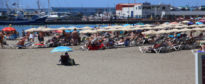Playa De Los Tarajales