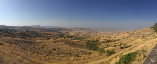 הנהג ארטק בארמניה מתוך הטיפ של Shir_3536256 - למטייל