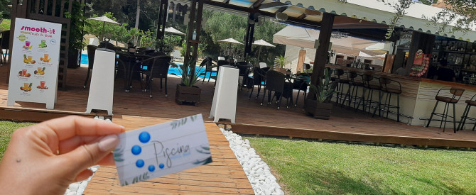 Piscina Pool Bar מתוך הטיפ של m77y7n - למטייל