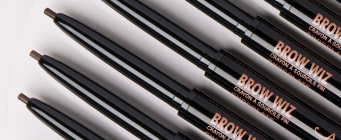 גבות מדויקות במינימום מאמץ: Brow Wiz נוחת בישראל