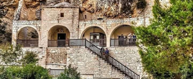 תמונה מייצגת עבור הפוסט: קפריסין, ביקור במנזר איוס נאופיטוס, מחוז פאפוס Agios Neophytos monastery, Paphos District