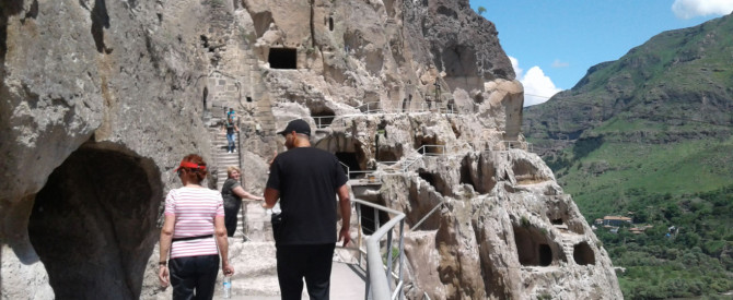 המדריך אלכס סבאנידזה מתוך הטיפ של צועני - למטייל