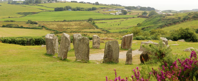 Drombeg Stone Circle מתוך הטיפ של אלון והחברים - למטייל