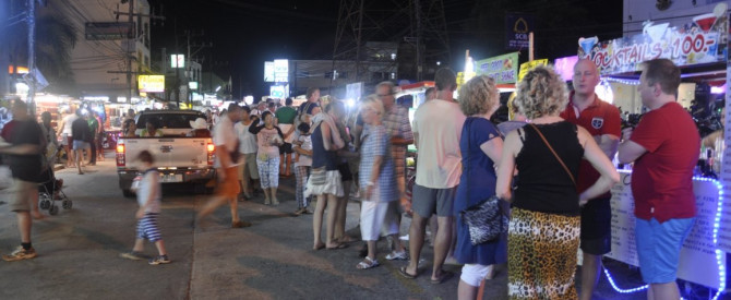 שוק הלילה בסלאדאן מתוך הטיפ של נדב הרגיל - למטייל