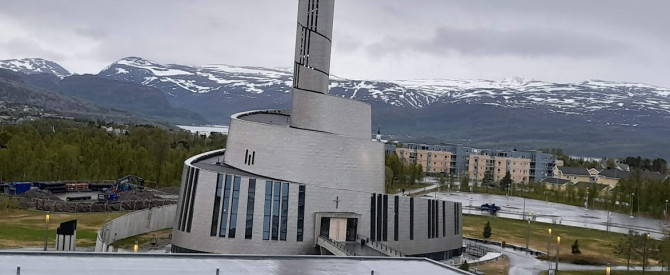 Nordlyskatedralen Alta kirke מתוך הטיפ של קליינר - למטייל