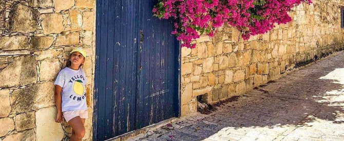תמונה מייצגת עבור הפוסט: סיורים לכפרים בהרי הטרודוס, הכפר אנוגירה  Anogeria Anogyra village
